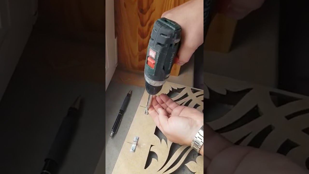 Кріплення для декоративних решіток із МДФ на радіатори смотреть онлайн