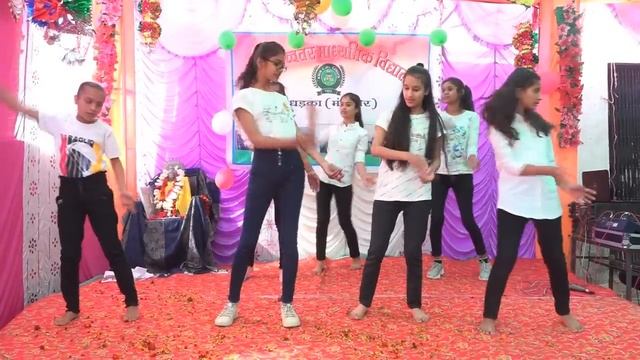 "Oh Desh Mere Teri Shan Pe Sadke" girls best group dance Prayas School Dhundharka смотреть онлайн