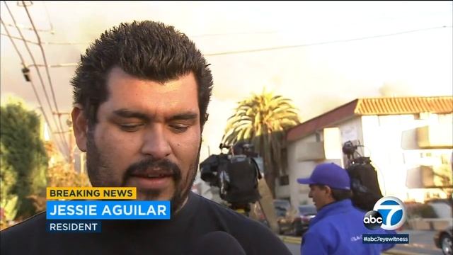 300 displaced after massive Pico Rivera fire | ABC7 смотреть онлайн