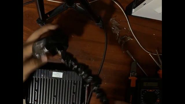 Reparando un reflector led y reconociendo terminales смотреть онлайн