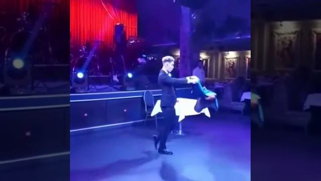 Левитация домбры LIVE - Чингис Ибрагим смотреть онлайн