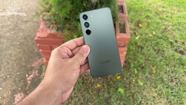 15 dias com Galaxy S23 Atualizado One UI 6.1 e Funções do S24 смотреть онлайн