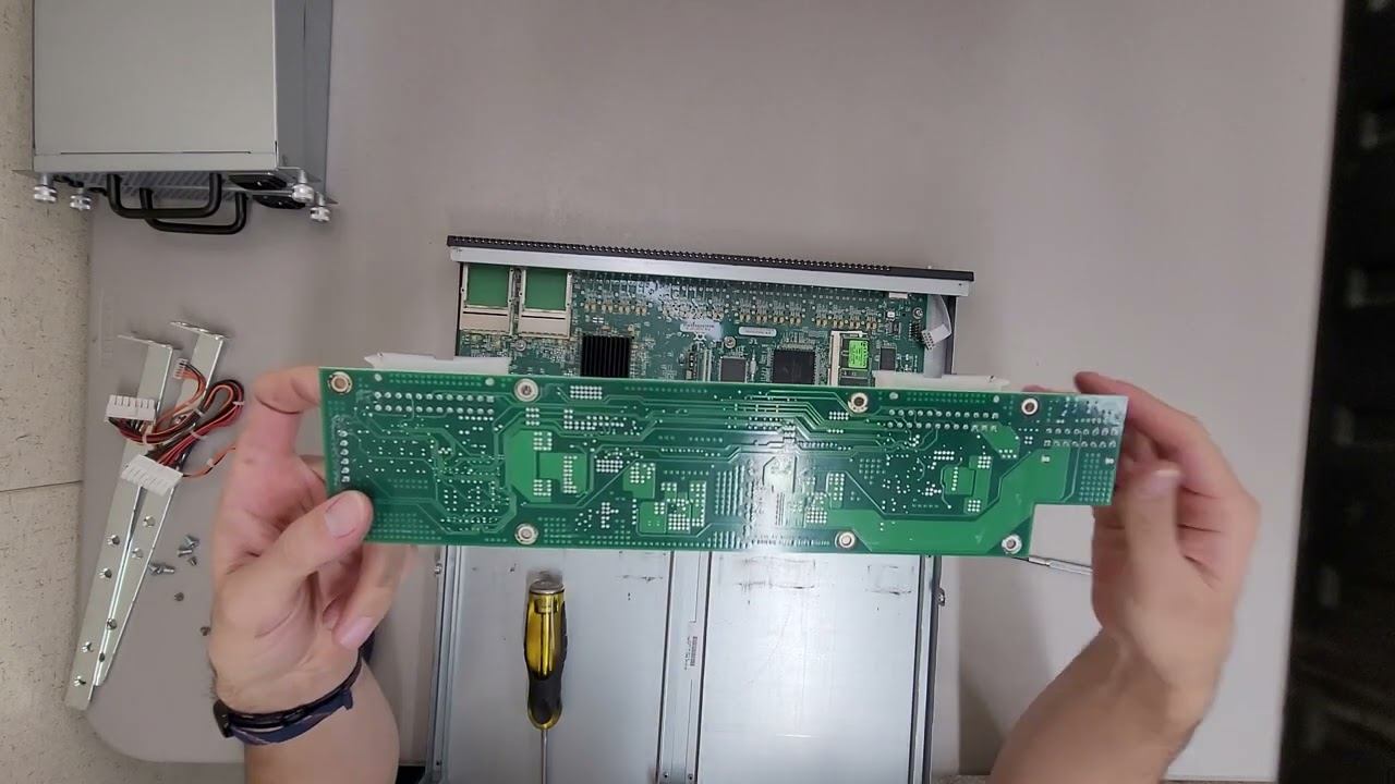 Qlogic SANbox 5600 16 Port Fibre Channel Switch #teardown