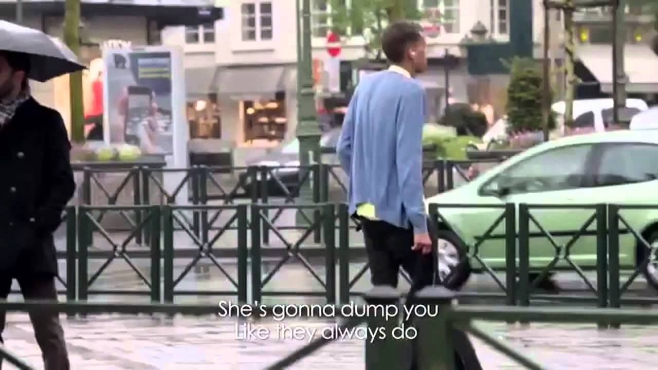 Stromae - Formidable (Official Musicvideo) смотреть онлайн