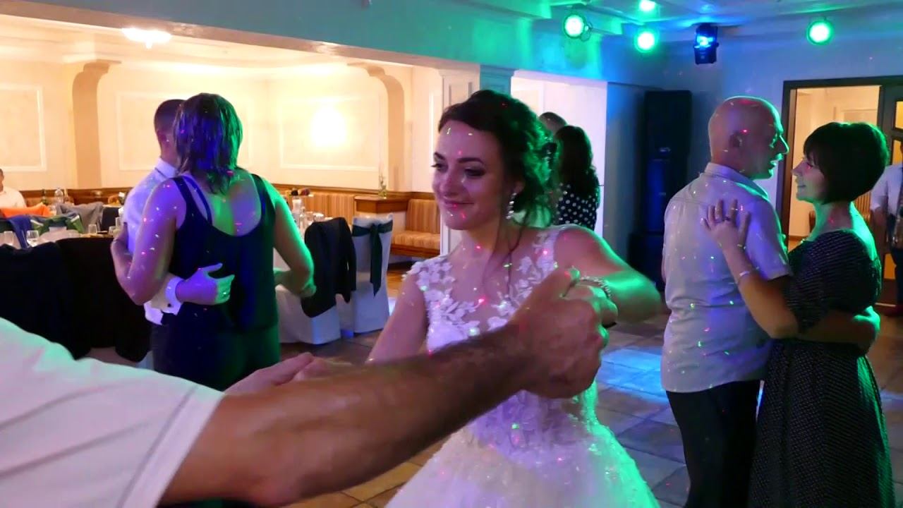 БРОШНІВСЬКІ МУЗИКИ - ЗІЙДУТЬ СНІГИ, ПРИЙДЕ ВЕСНА смотреть онлайн