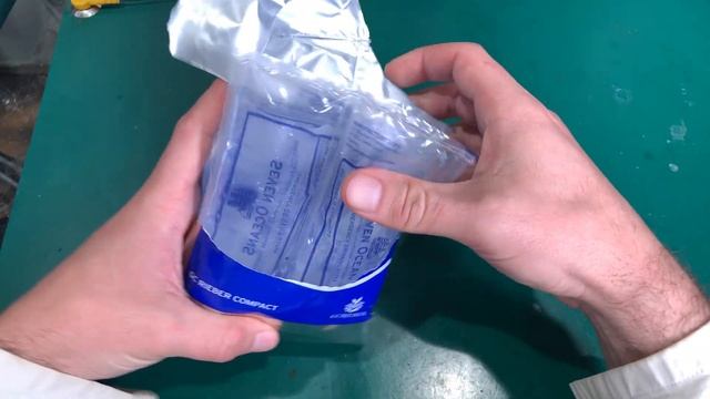 Seven Oceans - (life raft) Emergency Drinking Water 500ml смотреть онлайн