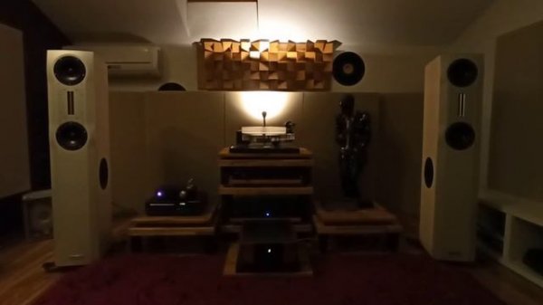 Lampizator + Philips CD 104 = SUBLIM !!!..