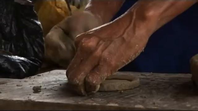 Postcards from a possible world. Micro documentary. Awajún pottery. Aguaruna. Amazonia. Peru смотреть онлайн