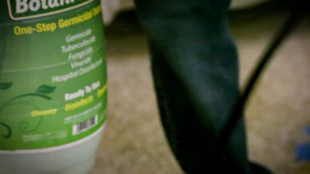BotaniClean Nature Inspired Low Toxicity Antimicrobial смотреть онлайн