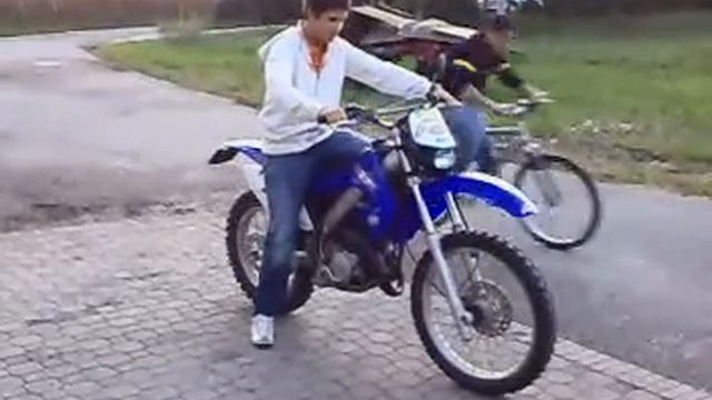 CRE-spericolato!!! смотреть онлайн