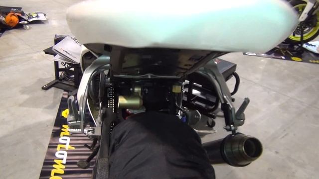 Kawasaki Ninja ZX1000 D Tuned Exterior and Interior смотреть онлайн