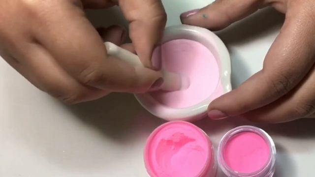 ACRÍLICO ROSA PALO смотреть онлайн