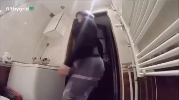 Santana Redd Farts - 5