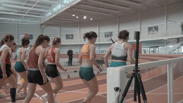 TEMPO RUN LEAGUE INDOOR - TRC organise un meeting d'athlétisme en salle - Vlog Athlétisme смотреть онлайн