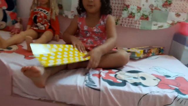 Presente Dia das Crianças Barbie смотреть онлайн