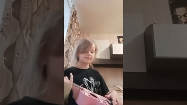 я создала группу, тетрадь песен песня вор и полицейский