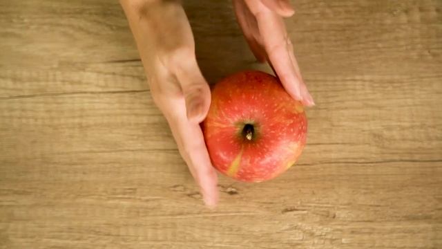 Tart sa jabukama смотреть онлайн