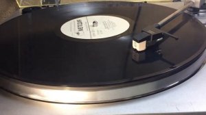 Stars on 45.  Попурри на темы песен группы the Beatles.