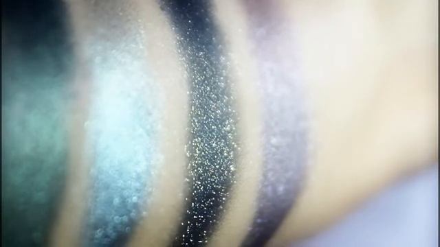 Свотчи пигментов Tammy Tanuka Sigil inspired смотреть онлайн