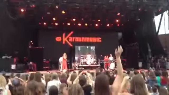 Karmin- look at me now смотреть онлайн