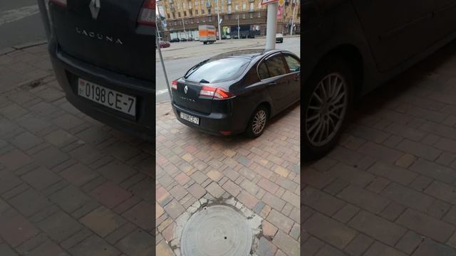 парковка и движение по тротуару смотреть онлайн