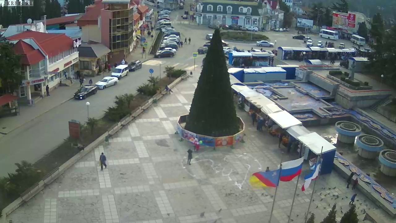 Вебкамера "Площадь Советская". Запись 18.12.2016 14:00:04 смотреть онлайн