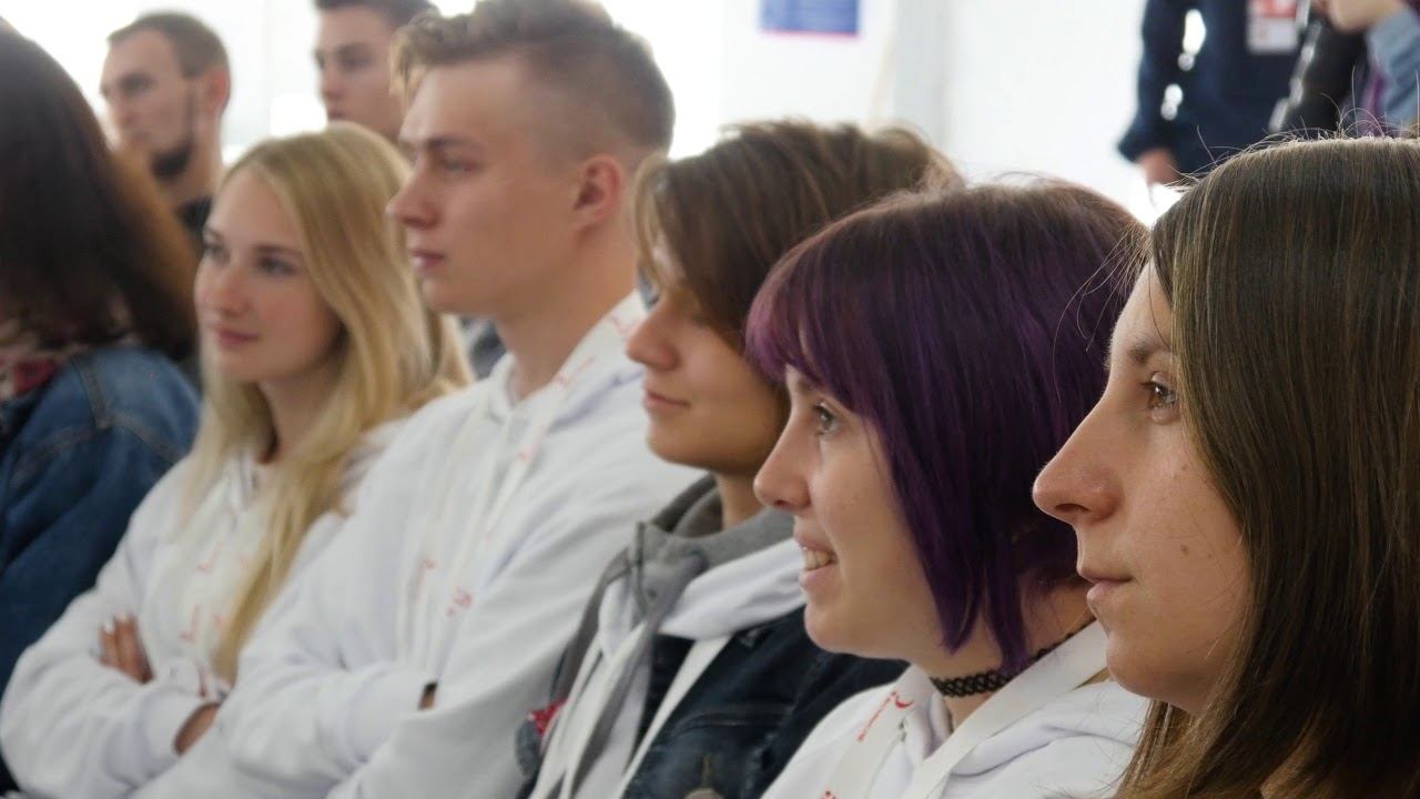 Доцент кафедры рекламы СПбГУТД, директор компании «Управление знаний» Сергей Модестов смотреть онлайн
