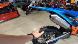 GR8 и GR7 2024 года - обзор комплектаций мотоциклов на воздушных моторах.