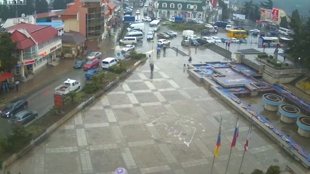 Вебкамера "Площадь Советская". Запись 14.03.2017 12:00:05 смотреть онлайн