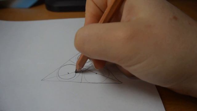 How to draw triple spiral free-hand смотреть онлайн