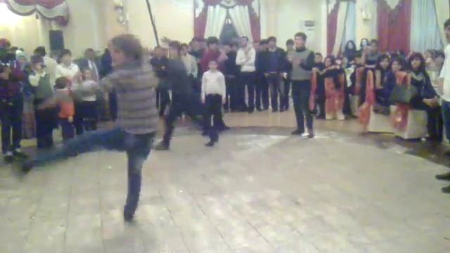Буйнакские Танцоры ( АТЛАН ) смотреть онлайн