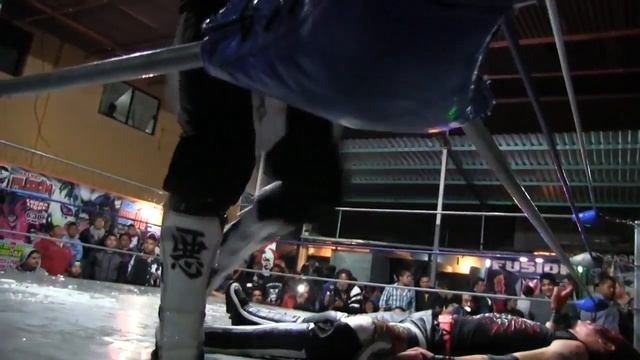 Xtrem Mexican Wrestling. Campeonato Perros Del Mal. Arez Vs Pentagon Jr.