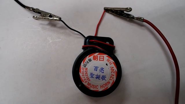 聖誕歌蜂鳴器 (黑) смотреть онлайн