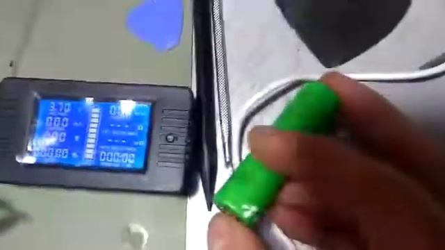 Detector De Bateria Digital Dc Amp Volt Medidor De Resistênc смотреть онлайн