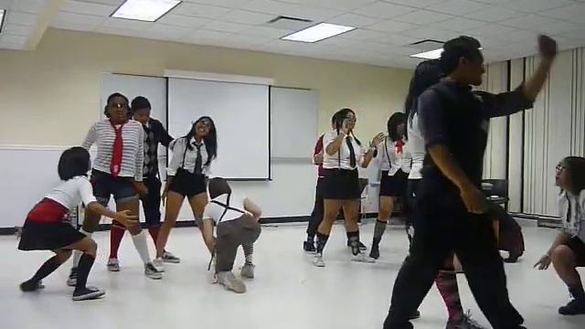 Motion Defined Knight of the Living Dead Performance смотреть онлайн