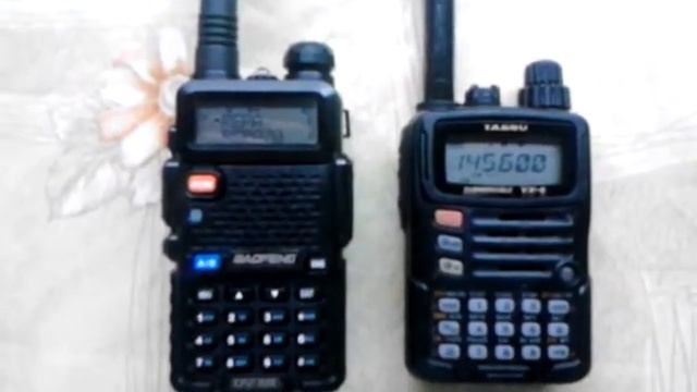 Baofeng UV-5R & Yaesu VX-6R смотреть онлайн