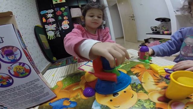 Softee Dough - Парикмахерская - Две Сестрички смотреть онлайн