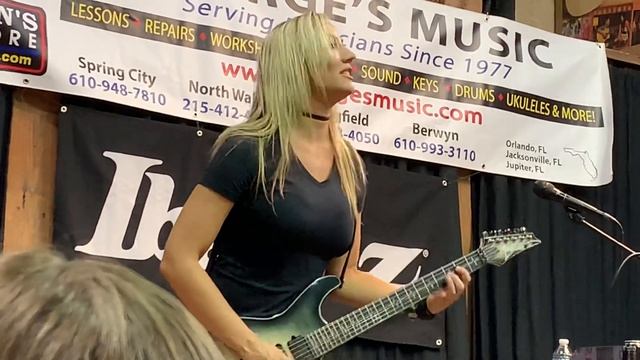 Nita Strauss - Poison смотреть онлайн