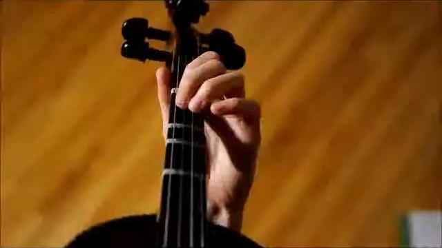 RCM Level 4 Chromatic Scale on E смотреть онлайн