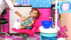 Мультики для девочек. Лечим Зубки у Врача - Барби. Мультики для детей смотреть онлайн