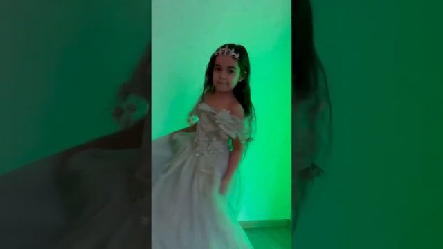 Милота❤️ #любовь #дети #красота #наряды #новыйгодскоро смотреть онлайн