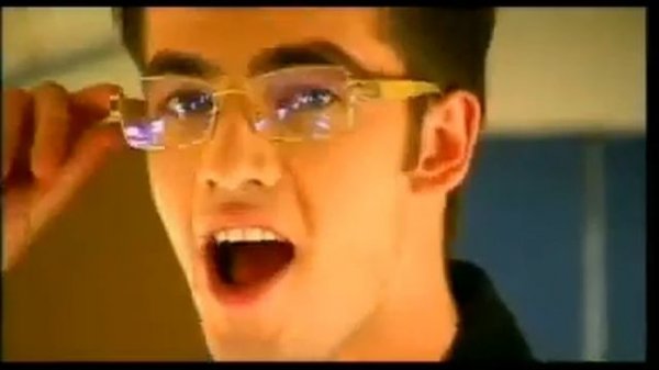 O-Zone - Dragostea Din Tei (Official Video Clip)