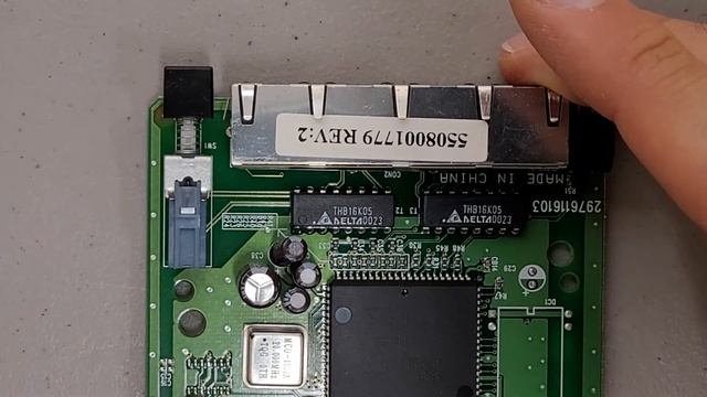 Netgear Ethernet Hub EN104tp 4-Port 10Base-T #teardown смотреть онлайн