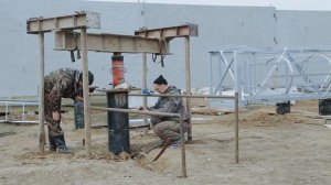 Испытание грунтов сваей статически вдавливающей нагрузкой. Эксперимент «Бауфундамент»