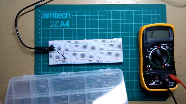Working 9V To 5V (Zener Diode Test) смотреть онлайн