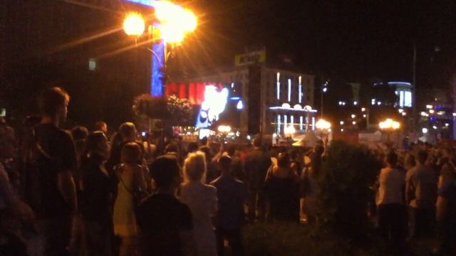 Adam Lambert & Queen (30/06/12) смотреть онлайн