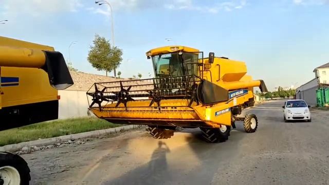 Zamonaviy g‘alla o‘rish kombaynlari Sayxunobodda hosil uchun kurashga kirishdi смотреть онлайн