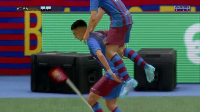 FIFA 22 - Tiro de Pedri que rebota en Ferran Torres y se cuela en el fondo de la portería del Celta смотреть онлайн