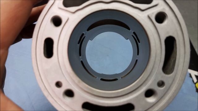 KTM SX 65 new cylinder and piston. смотреть онлайн
