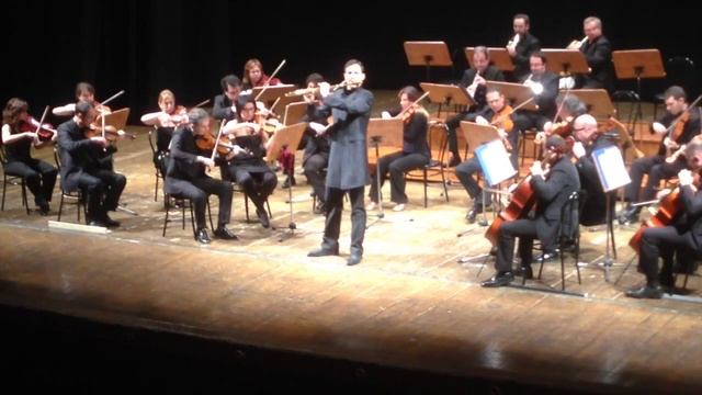 Mozart Concerto in G Major KV 313 - III. Rondò (Tempo di Menuetto) - Orchestra FORM смотреть онлайн